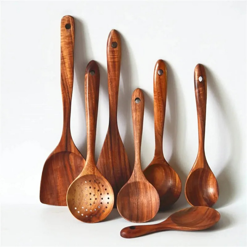 Conjunto 7 Peças de Talheres em Madeira Natural