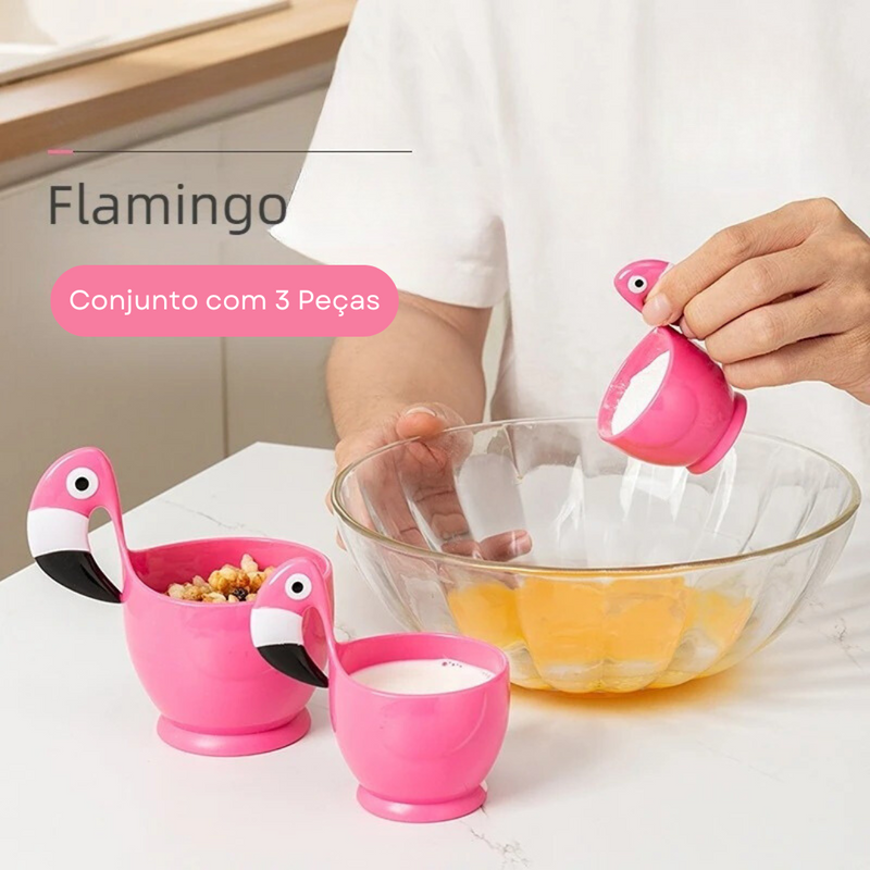 Conjunto de Copo Medidor de Flamingo com 3 Peças