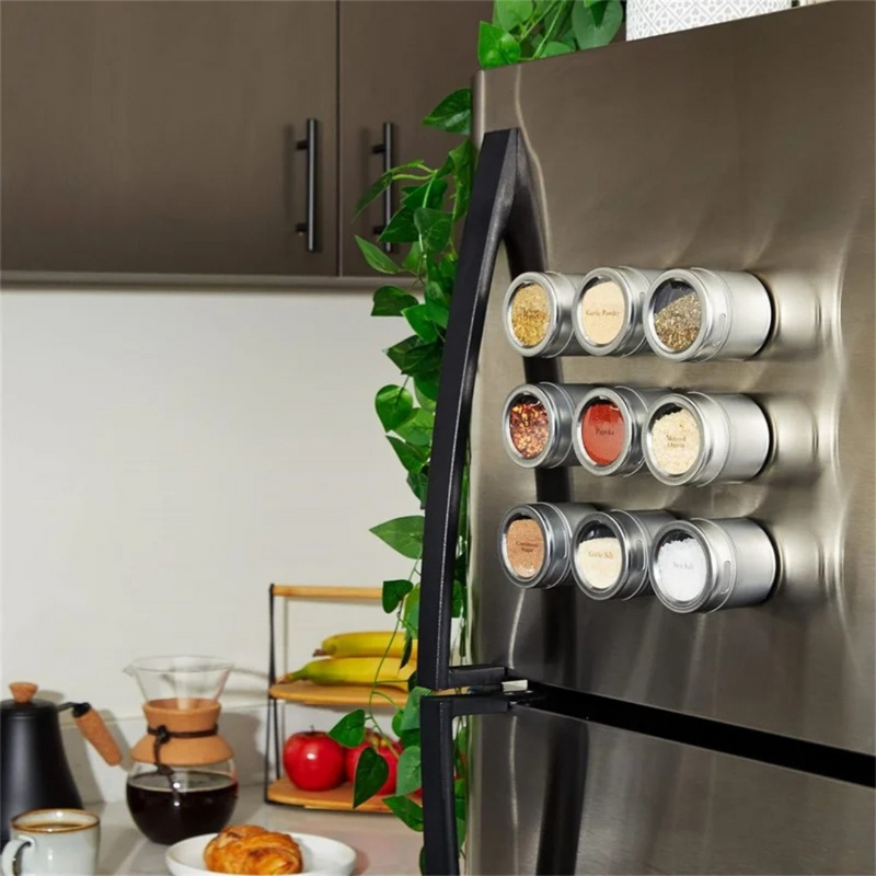 Organize seus temperos com nossos potes magnéticos de aço inoxidável. Perfeitos para armazenamento de especiarias, com design moderno e prática fixação em superfícies metálicas.