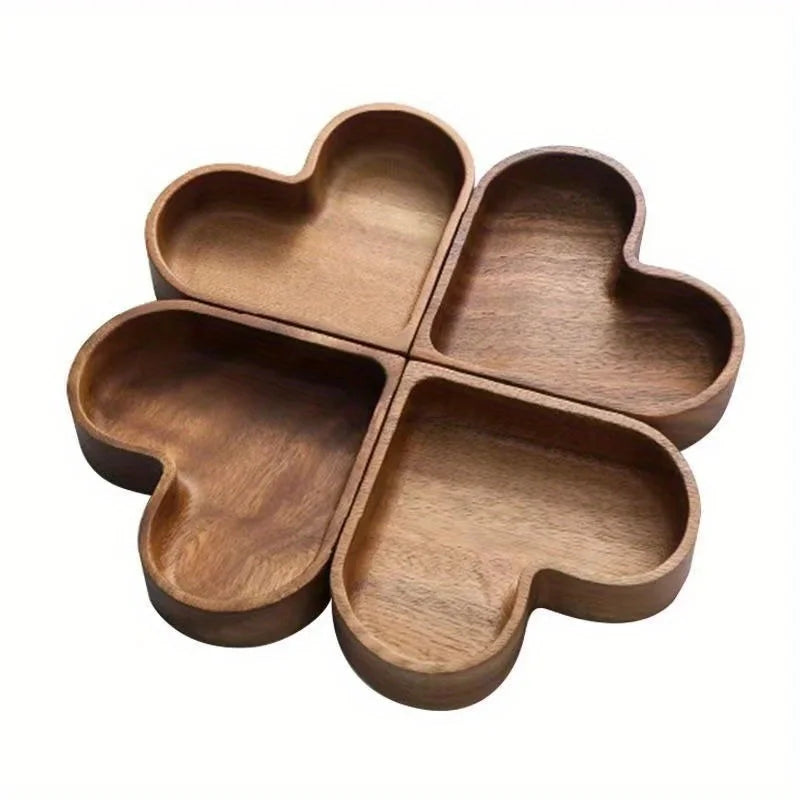 Prato em Forma de Coração de Madeira Nogueira – Bandeja Decorativa Multiuso